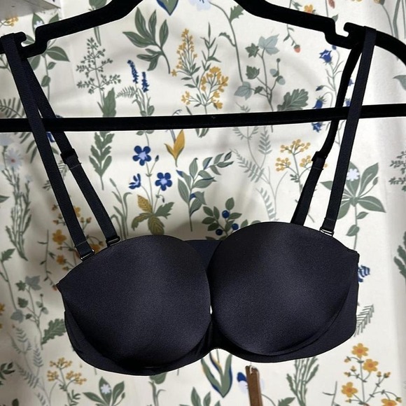 SKIMS ULTIMATE Collection PUSH-UP STRAPLESS BRA BLACK NWT 34A - Picture 4 of 6